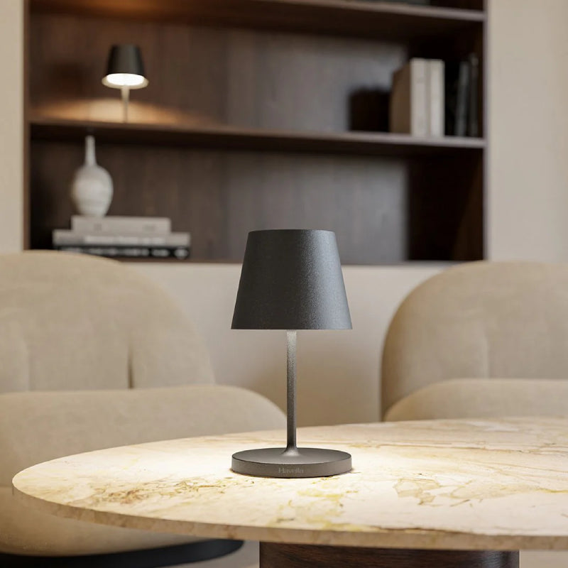 Lumara™ – Elegante LED Tischleuchte mit Touch Steuerung