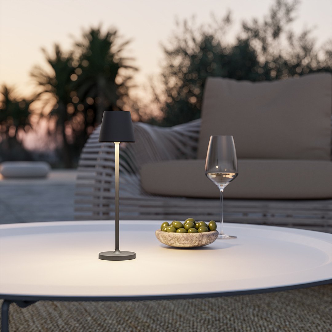 Lumivio™ – Moderne LED Tischlampe mit Akku